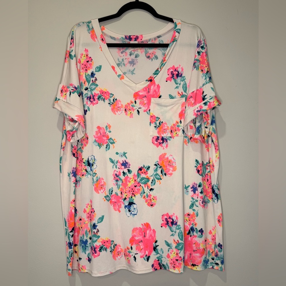 Sew In Love V-Neck Bright Neon Floral Top size 3X - Picture 1 of 6